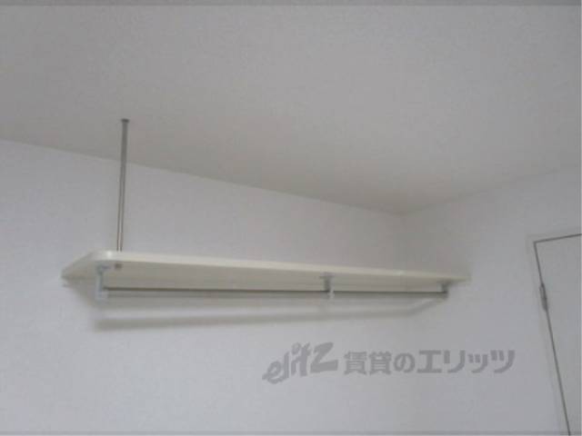 吊り棚収納