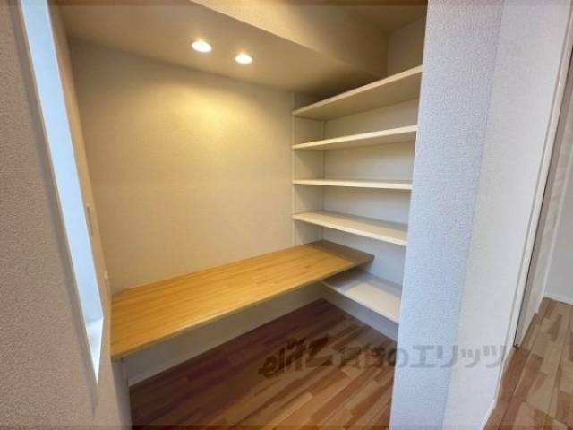 洋室　ワーキングスペース