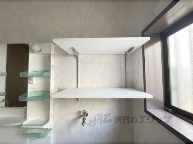 洗濯機置場　棚