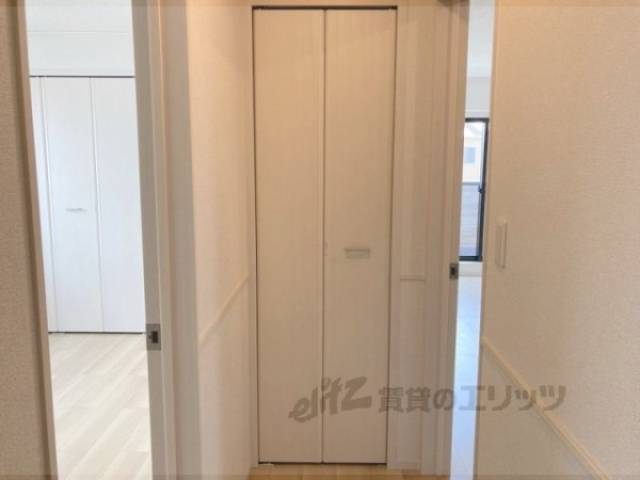 収納　廊下収納