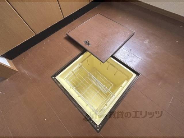 床下収納