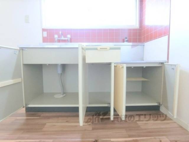 キッチン　下部収納