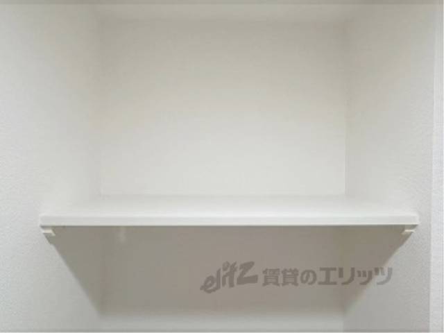 トイレ　上部棚