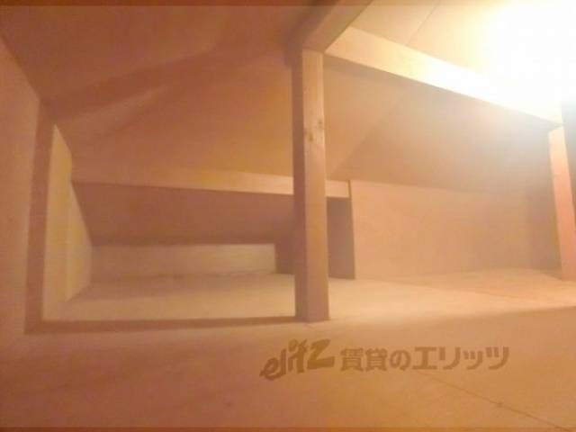 屋根裏部屋
