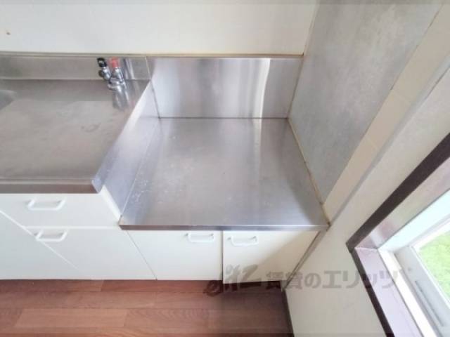 キッチン　コンロ置場