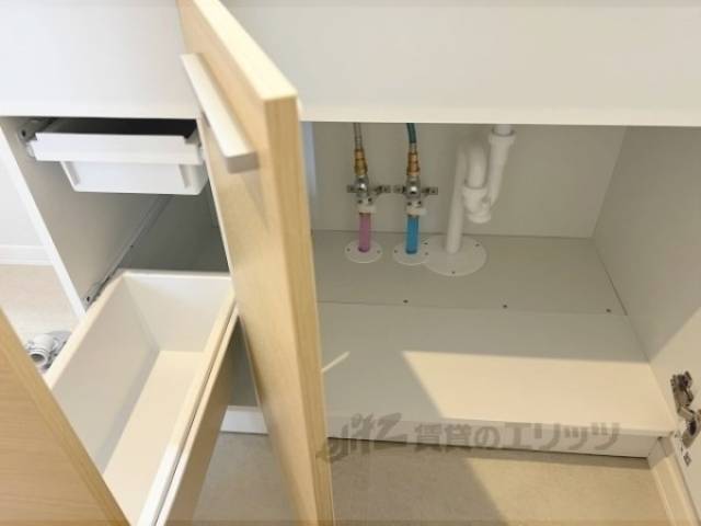 洗面所　収納下部