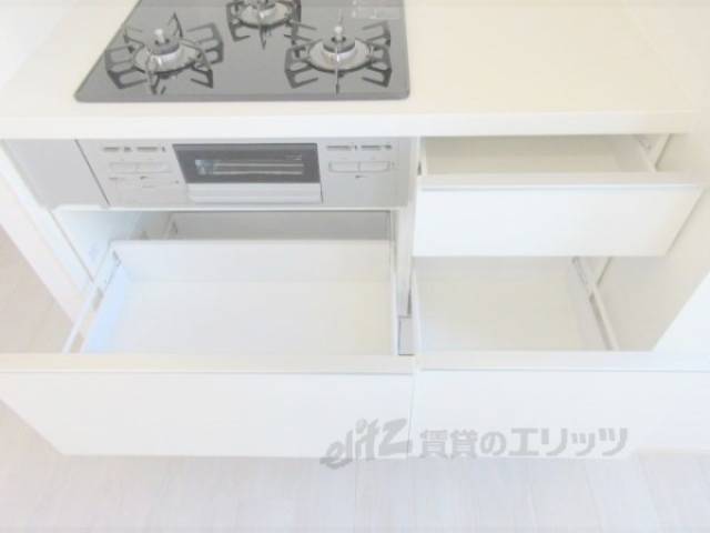キッチン　収納
