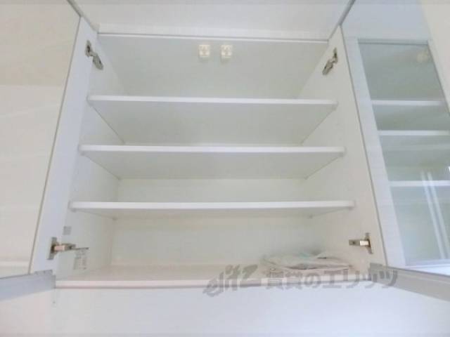 キッチン　上部収納