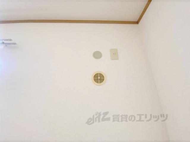エアコン　設置場所