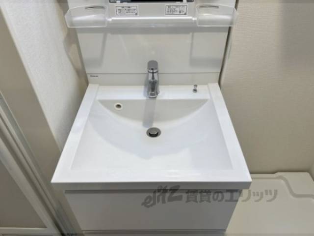 洗面所　独立洗面台