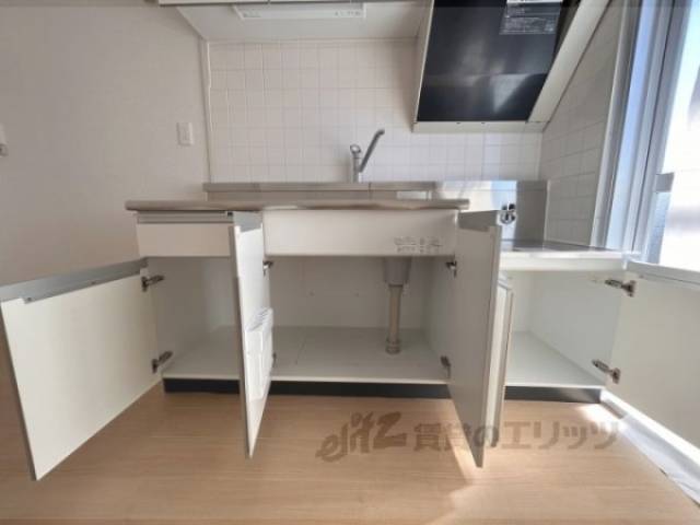 キッチン　収納