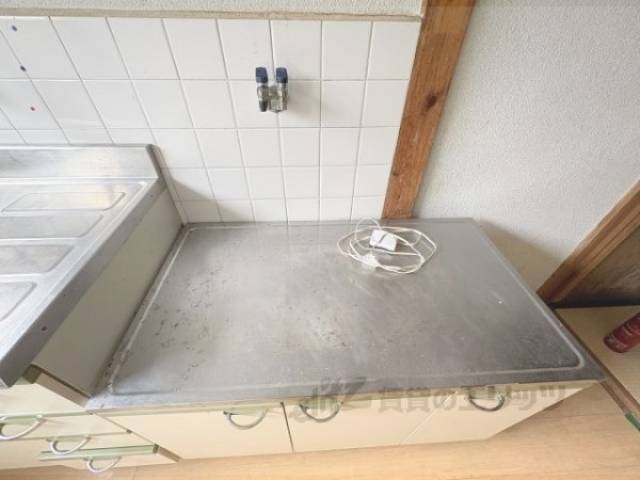 キッチン　コンロ置場