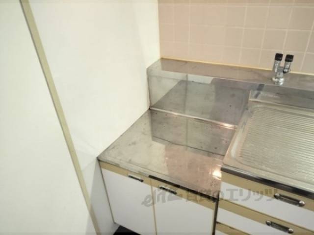 キッチン　コンロ置場