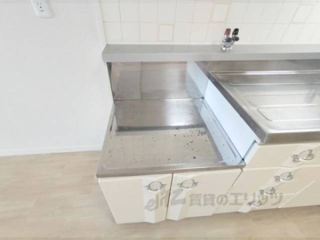 キッチン　コンロ置場