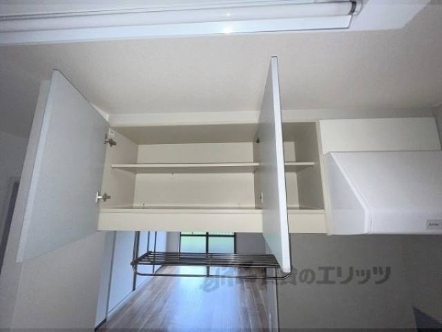 キッチン　収納