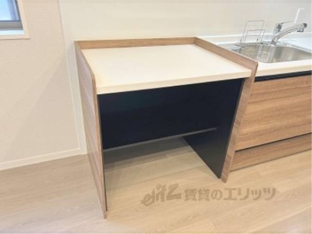 キッチン　テーブル
