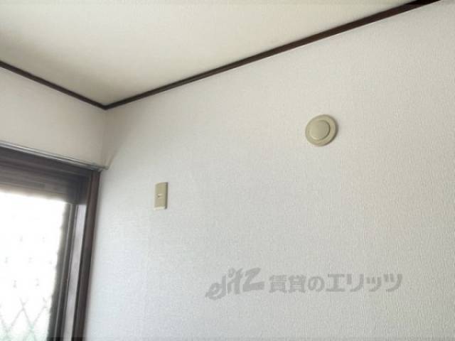 エアコン　設置場所