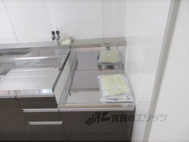 キッチン　コンロ置場