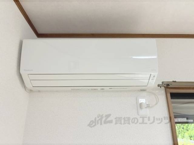 エアコン　リビング