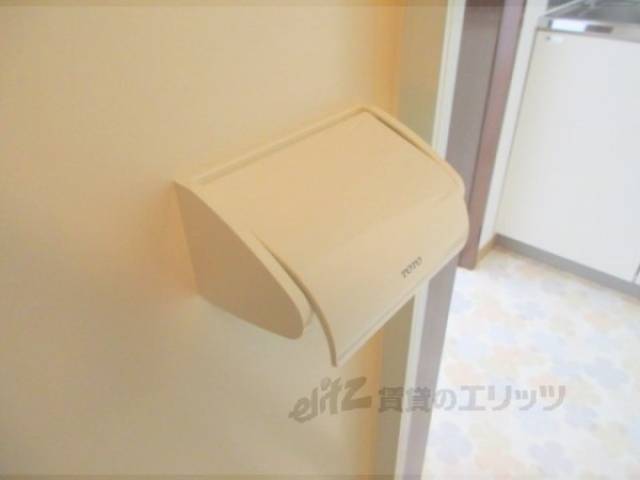 トイレ　ペーパーホルダー