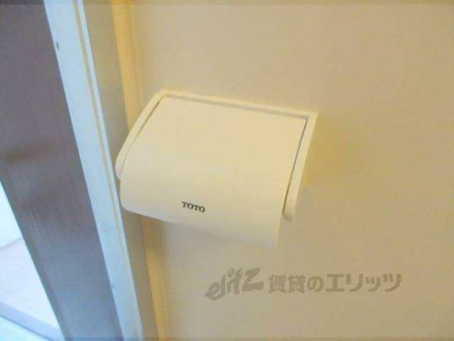 トイレ　ペーパーホルダー