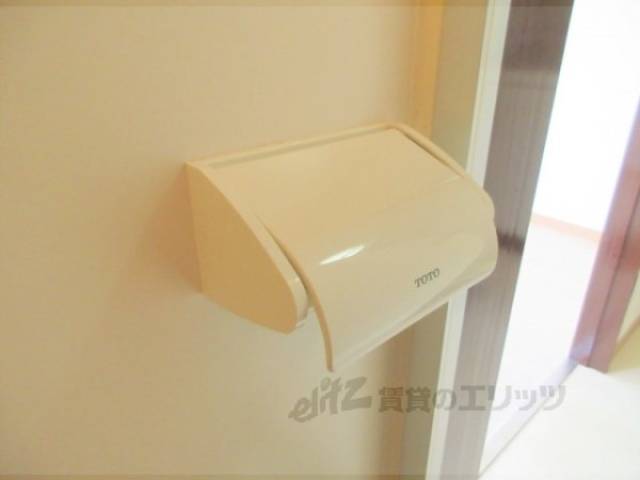 トイレ　ペーパーホルダー