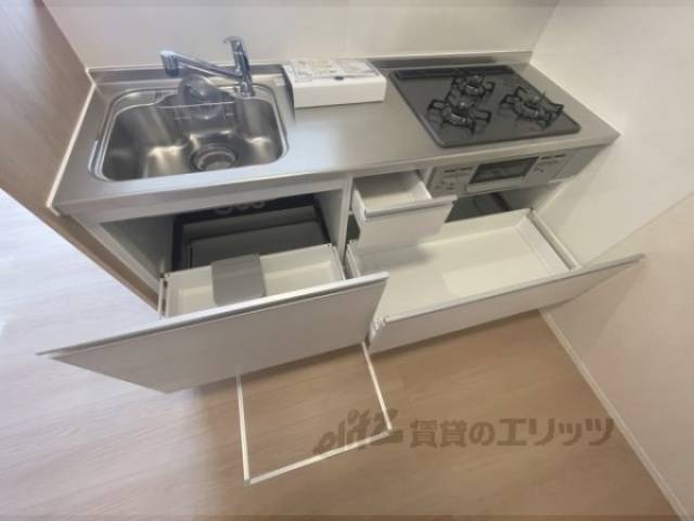 キッチン　下部収納