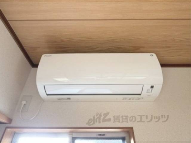 エアコン　洋室側