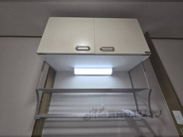 キッチン　上収納
