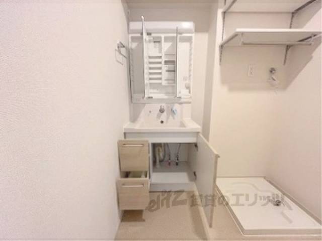 洗面所　洗面所収納