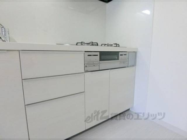 キッチン　下部収納