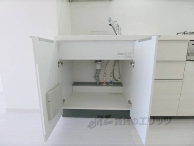 キッチン　下部収納