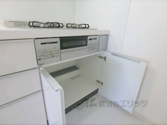 キッチン　下部収納