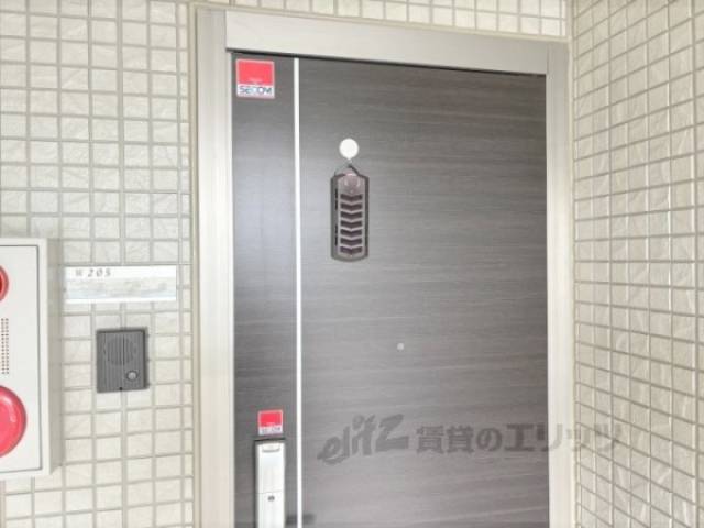 玄関　インターホン