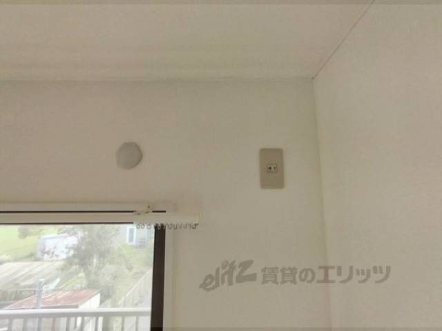 エアコン　ダクト穴