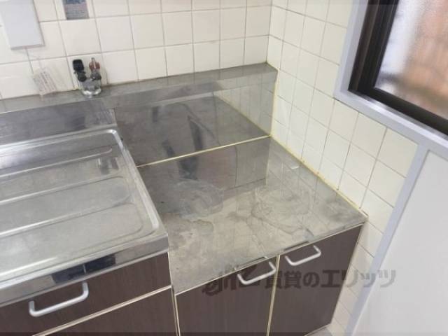 キッチン　コンロ置場