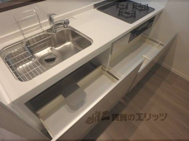 キッチン　下部収納