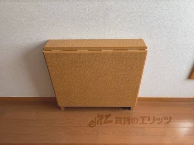 折り畳み式テーブル