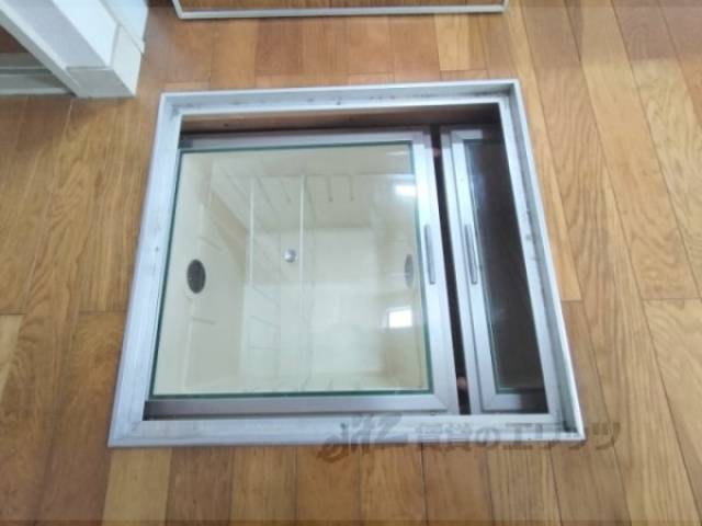 キッチン　床下収納