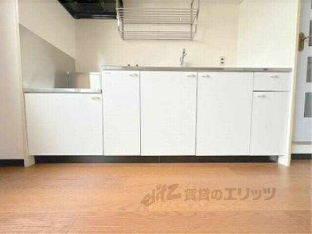 収納　キッチン下