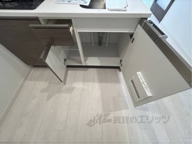 キッチン　下部収納