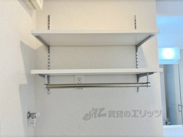 洗濯機置場　収納