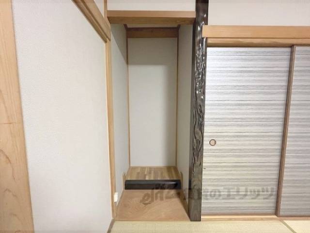 和室　床の間