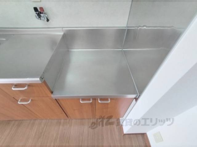 キッチン　コンロ置場