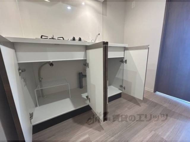 収納　キッチン上