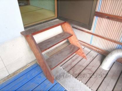 ベランダ　階段