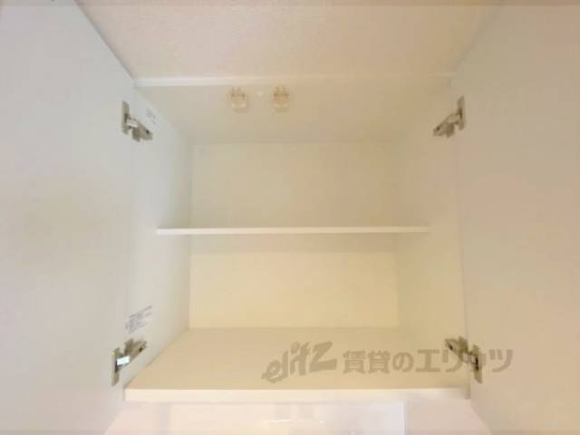 キッチン　上部収納