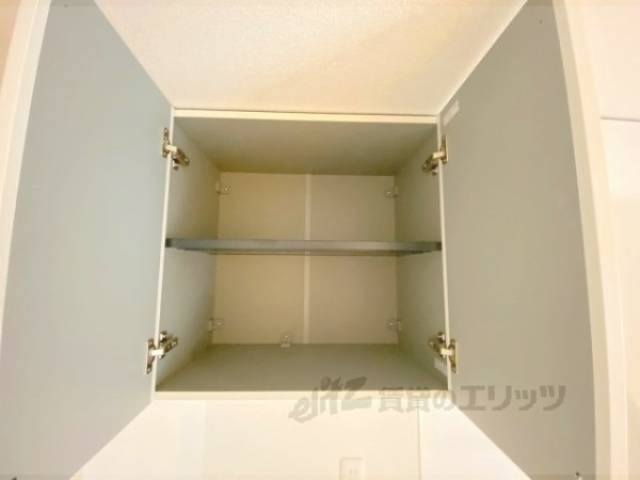 キッチン　上部収納