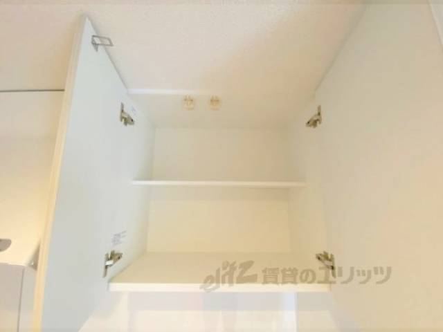 キッチン　上部収納