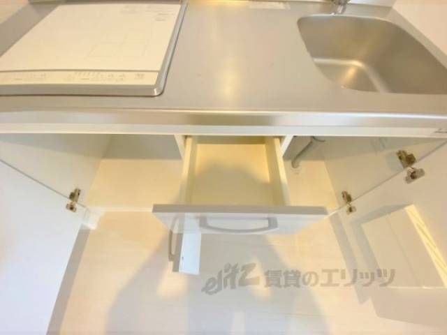 キッチン　下部収納